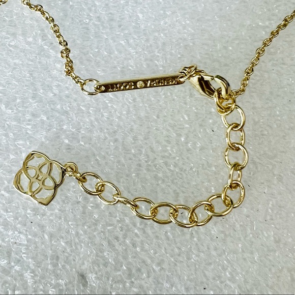 Kendra Scott Elisa Pink Watercolor Drusy pendant necklace in gold color - Picture 5 of 5